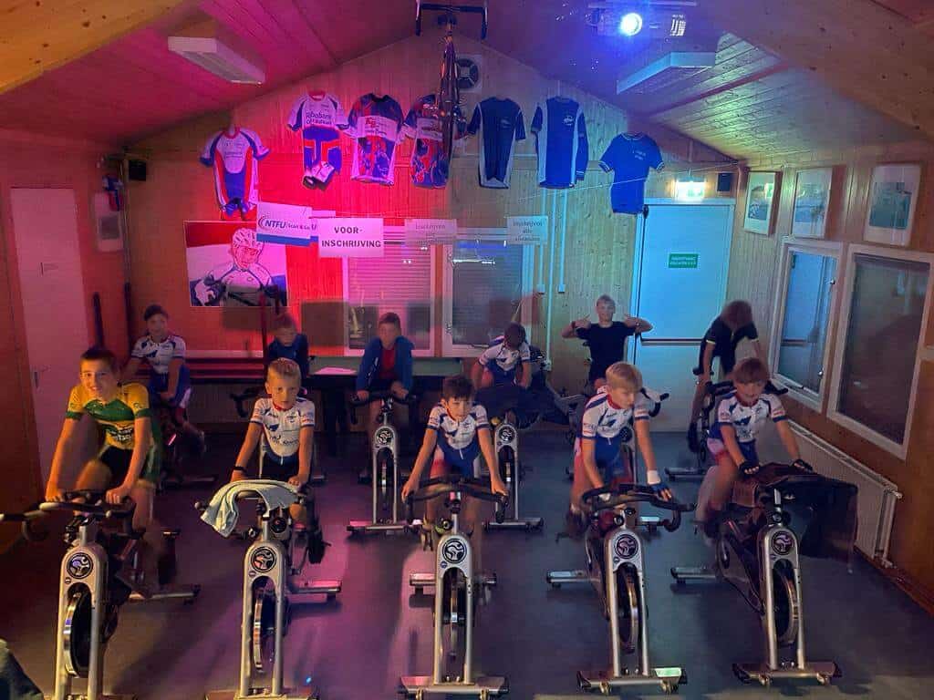 Jeugdtraining spinning oktober 2022 - TWC 't Verzetje - twctverzetje.nl