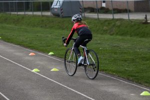 Jeugdtraining op de baan - TWC 't Verzetje Bemmel (11)