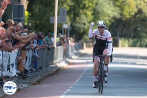 Maarten Bremer in Ronde van Bemmel Sportklasse - @dennispeterssportfotografie - TWC 't Verzetje